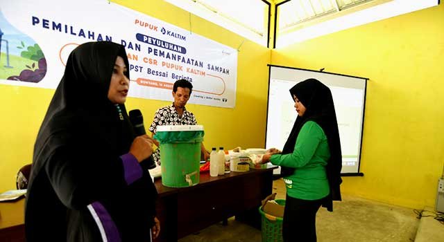 Pupuk Kaltim Peduli Lingkungan, Berikan Wawasan Pengelolaan Sampah Kepada Mitra Binaan