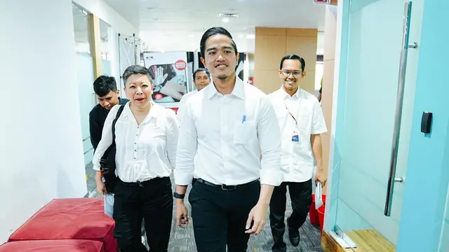 KPK Nyatakan Penggunaan Jet Pribadi oleh Kaesang Bukan Gratifikasi: Kontroversi di Tengah Masyarakat