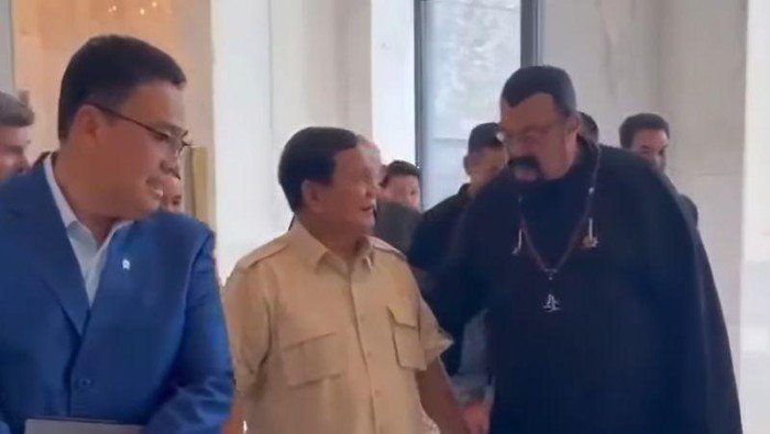 Presiden Prabowo Subianto Bertemu Aktor Hollywood Steven Seagal Secara Tak Sengaja di Jakarta