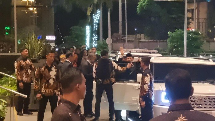 Prabowo Subianto Hadiri Pernikahan Rasyid Rajasa dan Tamara Kalla, Berbincang Santai dengan Jokowi