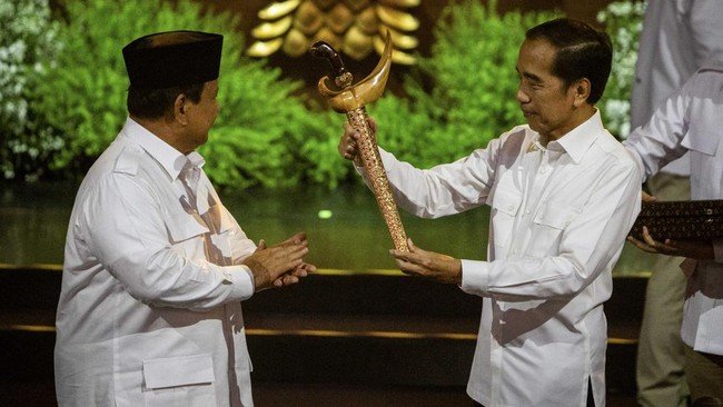 Prabowo Subianto Tunjukkan Politik Balas Budi kepada Jokowi di HUT Ke-17 Gerindra