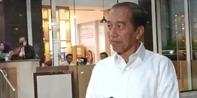 Polemik Ijazah Jokowi Mencuat Lagi: Diperiksa Publik, Diperlihatkan ke Media, tapi Ditolak TPUA