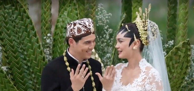 Luna Maya dan Maxime Bouttier Resmi Menikah di Bali, Akad Nikah Berlangsung Khidmat dan Penuh Haru